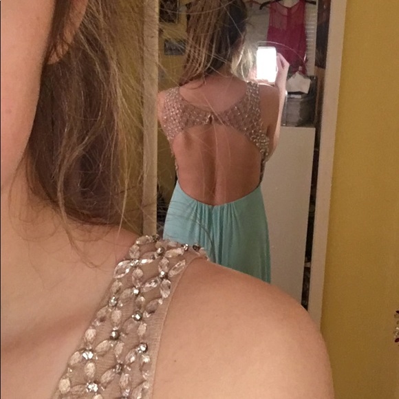 Prom dress - Picture 2 of 6